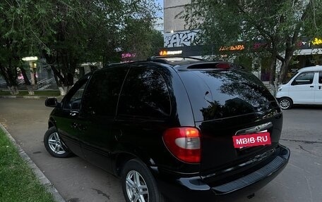 Chrysler Voyager IV, 2006 год, 800 000 рублей, 4 фотография