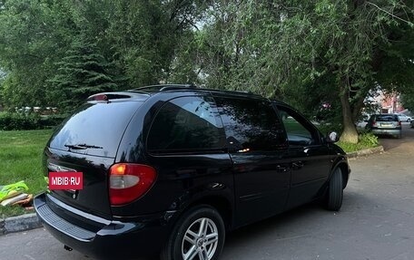 Chrysler Voyager IV, 2006 год, 800 000 рублей, 3 фотография