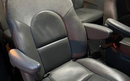 Chrysler Voyager IV, 2006 год, 800 000 рублей, 7 фотография