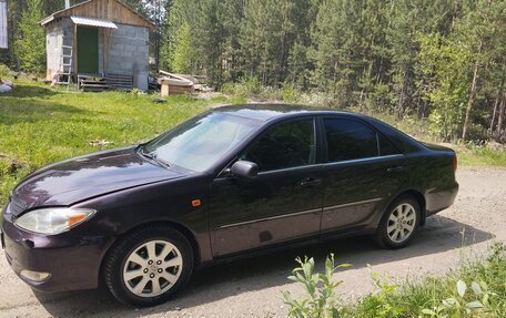 Toyota Camry V40, 2003 год, 550 000 рублей, 2 фотография