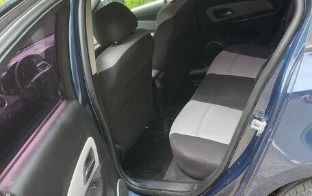 Chevrolet Cruze II, 2012 год, 800 000 рублей, 10 фотография