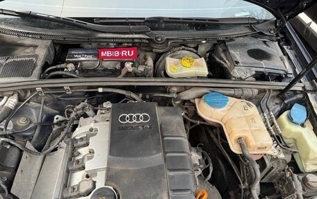Audi A4, 2005 год, 750 000 рублей, 17 фотография