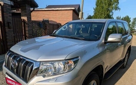 Toyota Land Cruiser Prado 150 рестайлинг 2, 2020 год, 6 000 000 рублей, 4 фотография