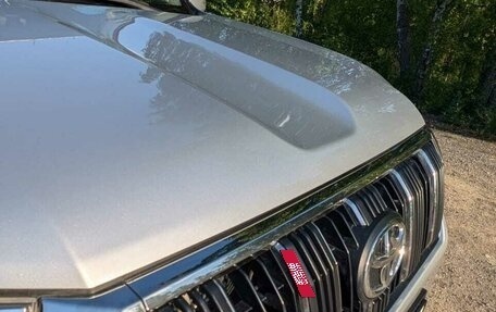 Toyota Land Cruiser Prado 150 рестайлинг 2, 2020 год, 6 000 000 рублей, 3 фотография
