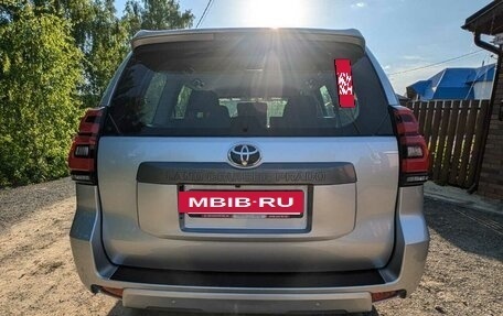 Toyota Land Cruiser Prado 150 рестайлинг 2, 2020 год, 6 000 000 рублей, 7 фотография