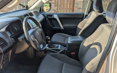 Toyota Land Cruiser Prado 150 рестайлинг 2, 2020 год, 6 000 000 рублей, 16 фотография