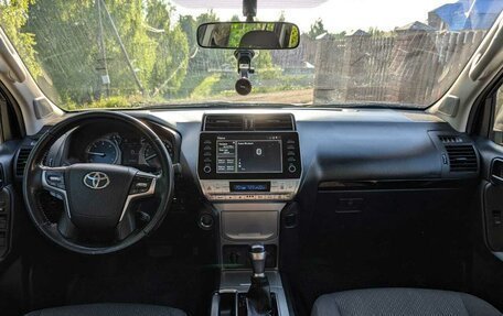 Toyota Land Cruiser Prado 150 рестайлинг 2, 2020 год, 6 000 000 рублей, 22 фотография
