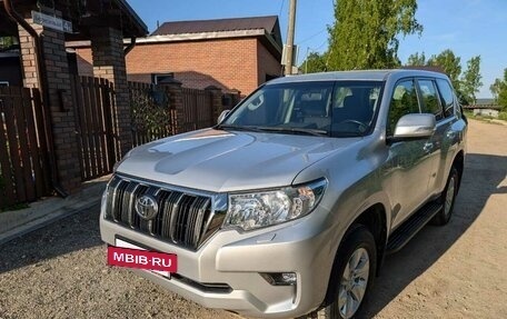 Toyota Land Cruiser Prado 150 рестайлинг 2, 2020 год, 6 000 000 рублей, 28 фотография