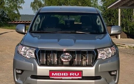 Toyota Land Cruiser Prado 150 рестайлинг 2, 2020 год, 6 000 000 рублей, 29 фотография