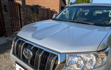 Toyota Land Cruiser Prado 150 рестайлинг 2, 2020 год, 6 000 000 рублей, 33 фотография