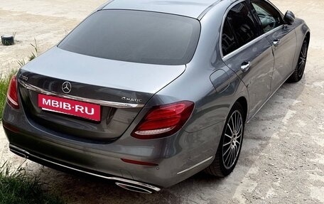 Mercedes-Benz E-Класс, 2019 год, 4 950 000 рублей, 4 фотография