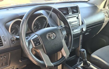 Toyota Land Cruiser Prado 150 рестайлинг 2, 2012 год, 2 650 000 рублей, 15 фотография