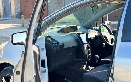 Toyota Vitz, 2008 год, 500 000 рублей, 24 фотография
