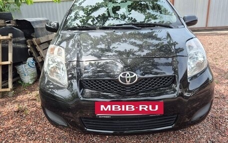Toyota Yaris III рестайлинг, 2009 год, 600 000 рублей, 7 фотография