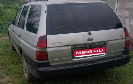 Ford Escort V, 1997 год, 150 000 рублей, 2 фотография
