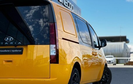 Hyundai Staria, 2023 год, 4 330 000 рублей, 4 фотография