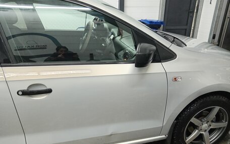 Volkswagen Polo VI (EU Market), 2013 год, 900 000 рублей, 5 фотография