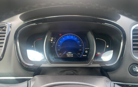 Renault Espace V рестайлинг, 2015 год, 1 730 000 рублей, 8 фотография