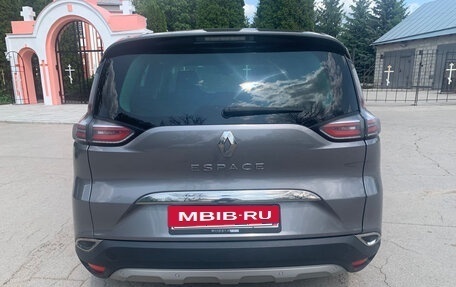 Renault Espace V рестайлинг, 2015 год, 1 730 000 рублей, 2 фотография