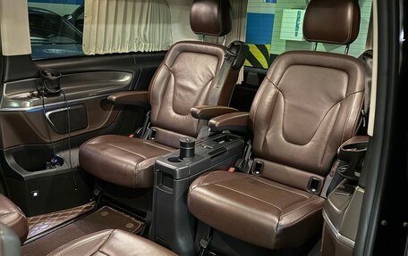 Mercedes-Benz V-Класс, 2017 год, 6 100 000 рублей, 15 фотография