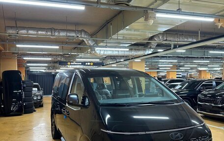 Hyundai Staria, 2025 год, 8 000 000 рублей, 2 фотография