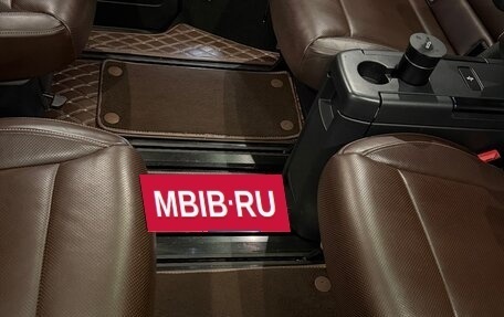 Mercedes-Benz V-Класс, 2017 год, 6 100 000 рублей, 17 фотография
