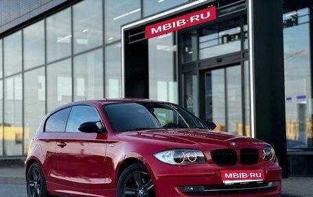 BMW 1 серия, 2008 год, 940 000 рублей, 1 фотография