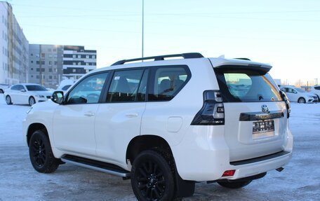 Toyota Land Cruiser Prado 150 рестайлинг 2, 2022 год, 8 990 000 рублей, 4 фотография