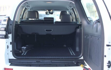 Toyota Land Cruiser Prado 150 рестайлинг 2, 2022 год, 8 990 000 рублей, 18 фотография