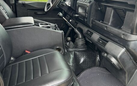 Land Rover Defender I, 2006 год, 2 200 000 рублей, 9 фотография