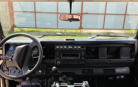 Land Rover Defender I, 2006 год, 2 200 000 рублей, 10 фотография