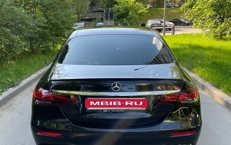 Mercedes-Benz E-Класс, 2021 год, 4 350 000 рублей, 5 фотография