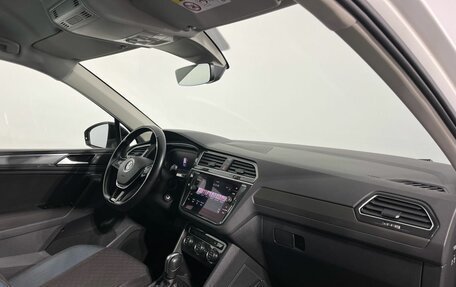 Volkswagen Tiguan II, 2020 год, 2 520 000 рублей, 9 фотография
