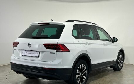 Volkswagen Tiguan II, 2020 год, 2 520 000 рублей, 4 фотография