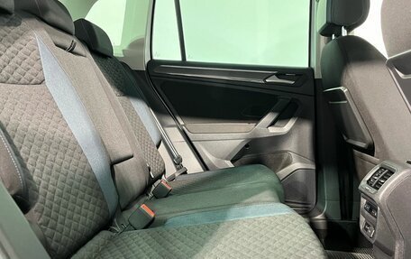 Volkswagen Tiguan II, 2020 год, 2 520 000 рублей, 15 фотография