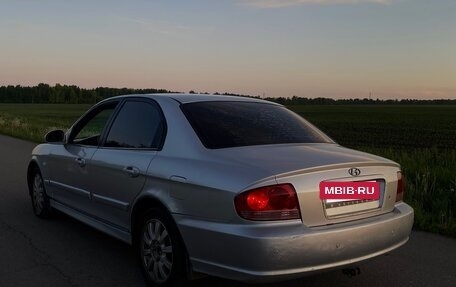 Hyundai Sonata IV рестайлинг, 2005 год, 330 000 рублей, 3 фотография