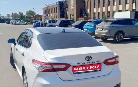 Toyota Camry, 2019 год, 2 450 000 рублей, 8 фотография