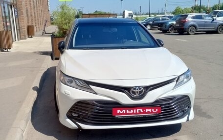 Toyota Camry, 2019 год, 2 450 000 рублей, 9 фотография