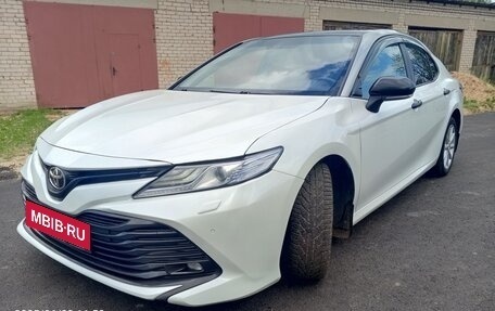 Toyota Camry, 2019 год, 2 450 000 рублей, 5 фотография