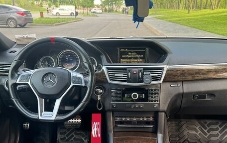 Mercedes-Benz E-Класс, 2011 год, 1 550 000 рублей, 11 фотография