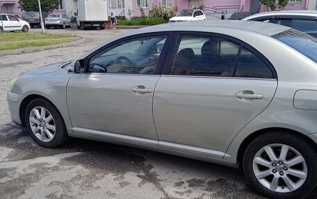 Toyota Avensis III рестайлинг, 2008 год, 1 000 000 рублей, 1 фотография
