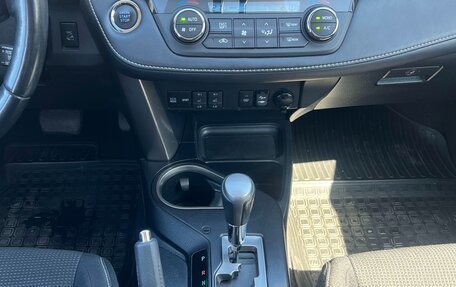 Toyota RAV4, 2019 год, 2 850 000 рублей, 9 фотография