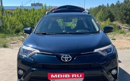 Toyota RAV4, 2019 год, 2 850 000 рублей, 2 фотография