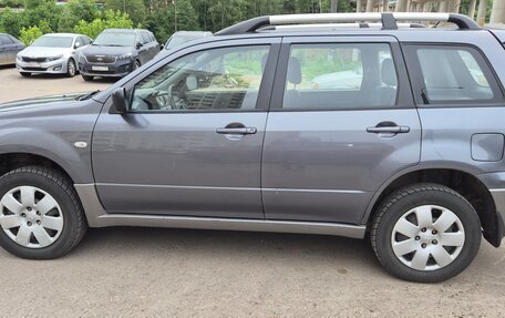 Mitsubishi Outlander III рестайлинг 3, 2007 год, 750 000 рублей, 2 фотография
