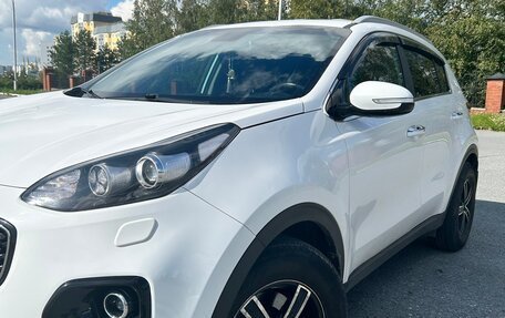 KIA Sportage IV рестайлинг, 2017 год, 2 000 000 рублей, 2 фотография
