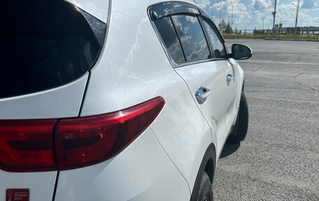 KIA Sportage IV рестайлинг, 2017 год, 2 000 000 рублей, 7 фотография