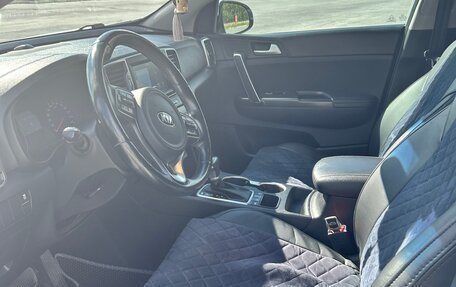 KIA Sportage IV рестайлинг, 2017 год, 2 000 000 рублей, 9 фотография