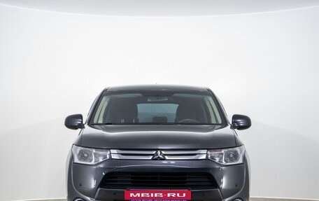 Mitsubishi Outlander III рестайлинг 3, 2014 год, 1 329 000 рублей, 2 фотография