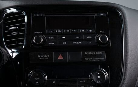 Mitsubishi Outlander III рестайлинг 3, 2014 год, 1 329 000 рублей, 11 фотография