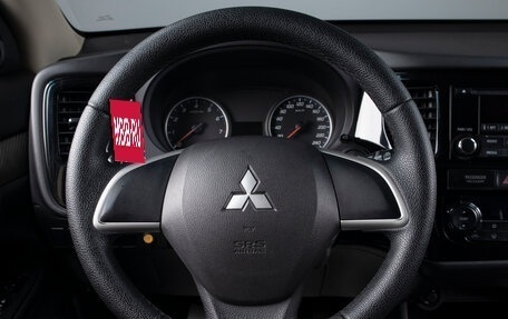 Mitsubishi Outlander III рестайлинг 3, 2014 год, 1 329 000 рублей, 8 фотография